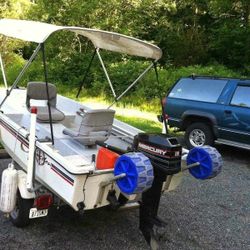 1995 12' Livingston Boat