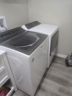 Whirlpool Smart Washer and Dryer set.