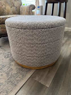 B FSOBEIIALEO-Round Storage Ottoman
