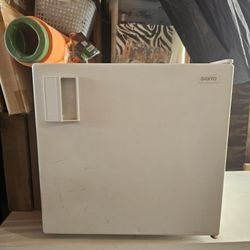 Mini Fridge