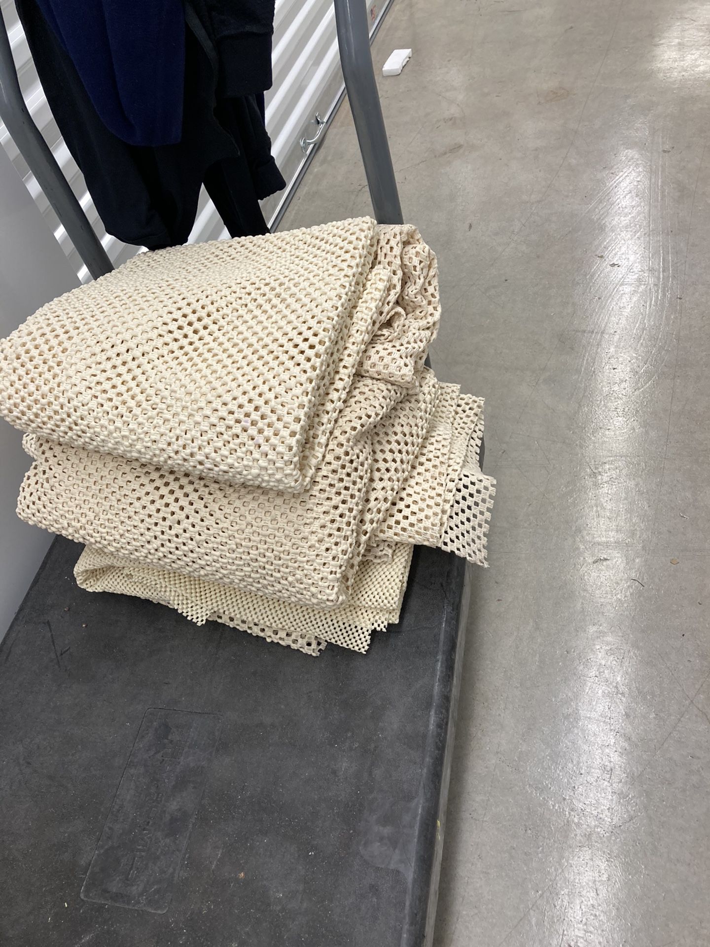 Underlayment Gripper For Rugs Different Sizes Mint