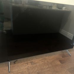 Samsung Flat Screen TV (75 inch) 