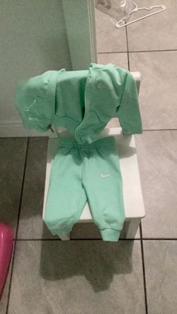 3 month Nike sweat suit for girl or boy