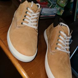 Women Size 7 Timberland Shoes Never Used