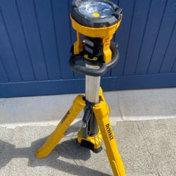 Dewalt Light. DCL079. 