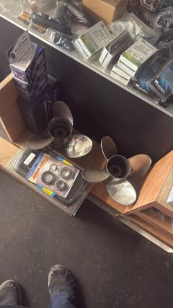 Boat Props, Parts, Service Kits And Work