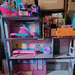 OMG surprise LOL doll House Used