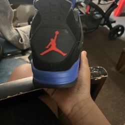 Jordan 4