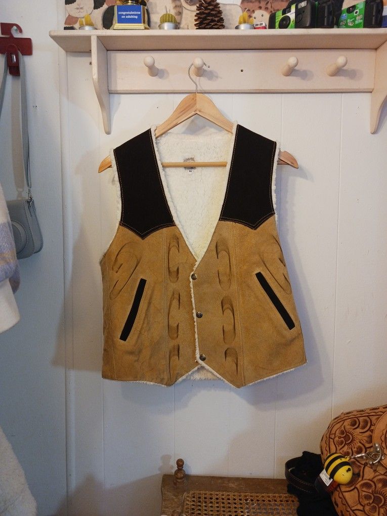 Mexican Style Warm Leather/Sherpa Vest Size 36