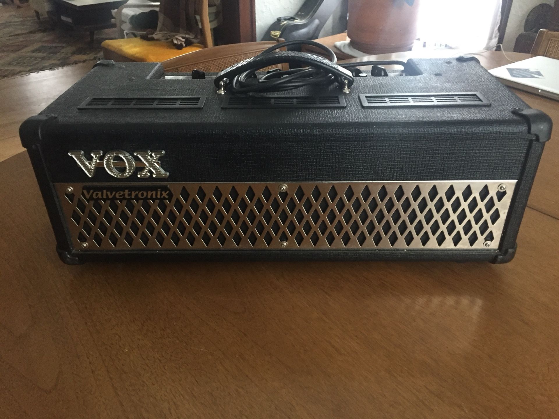 Vox AD100vth 100 watt head with effects