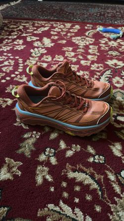 Hoka One Shoes   7.5 Womans  6.5 Mens