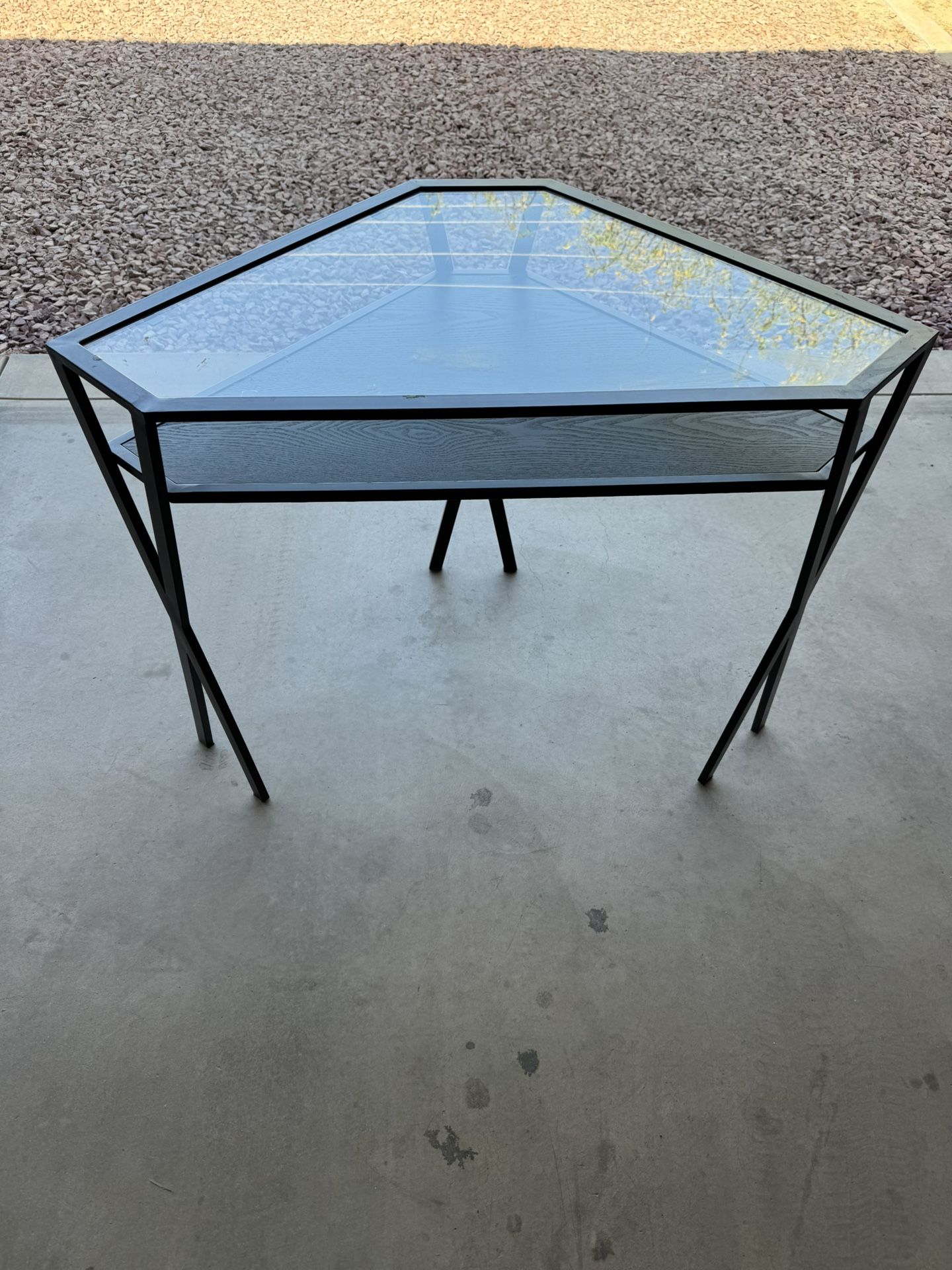 Glass Corner table