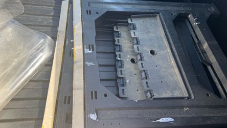 Plastic saw horse