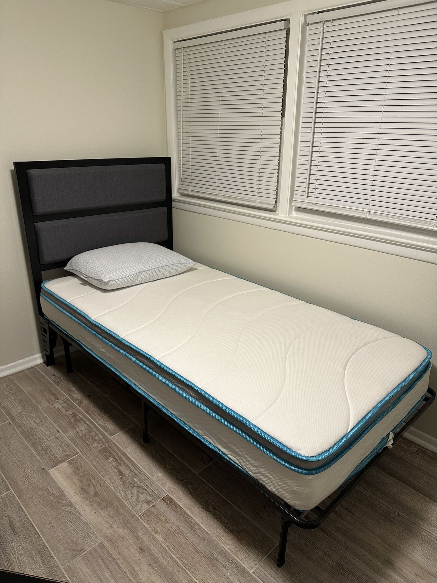 Twin Bed (good Guest Bed)