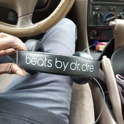 BEATS BY DRE PRO
