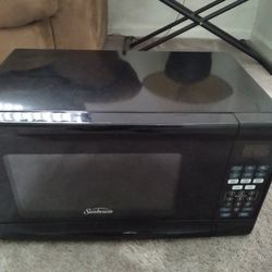 Sunbeam Microwave Color Black