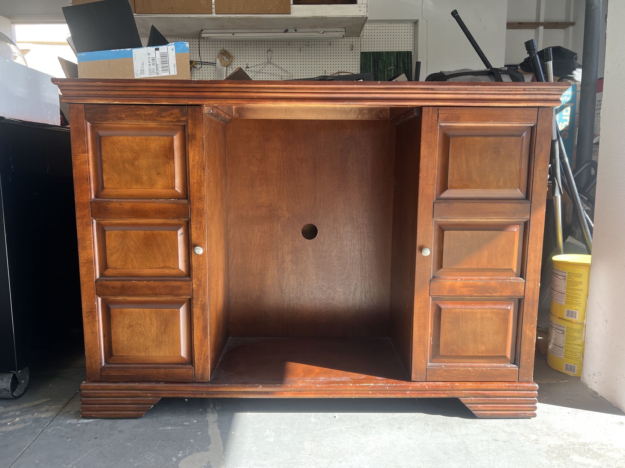 TV Stand Wood, Shelves, Side Compartments 