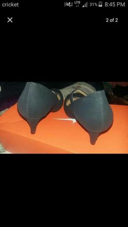 Small black strap heels size 7 1/2