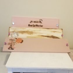 Beautiful  Bath Trays, Chabbi Chic Design Fits On Any Bath Tub