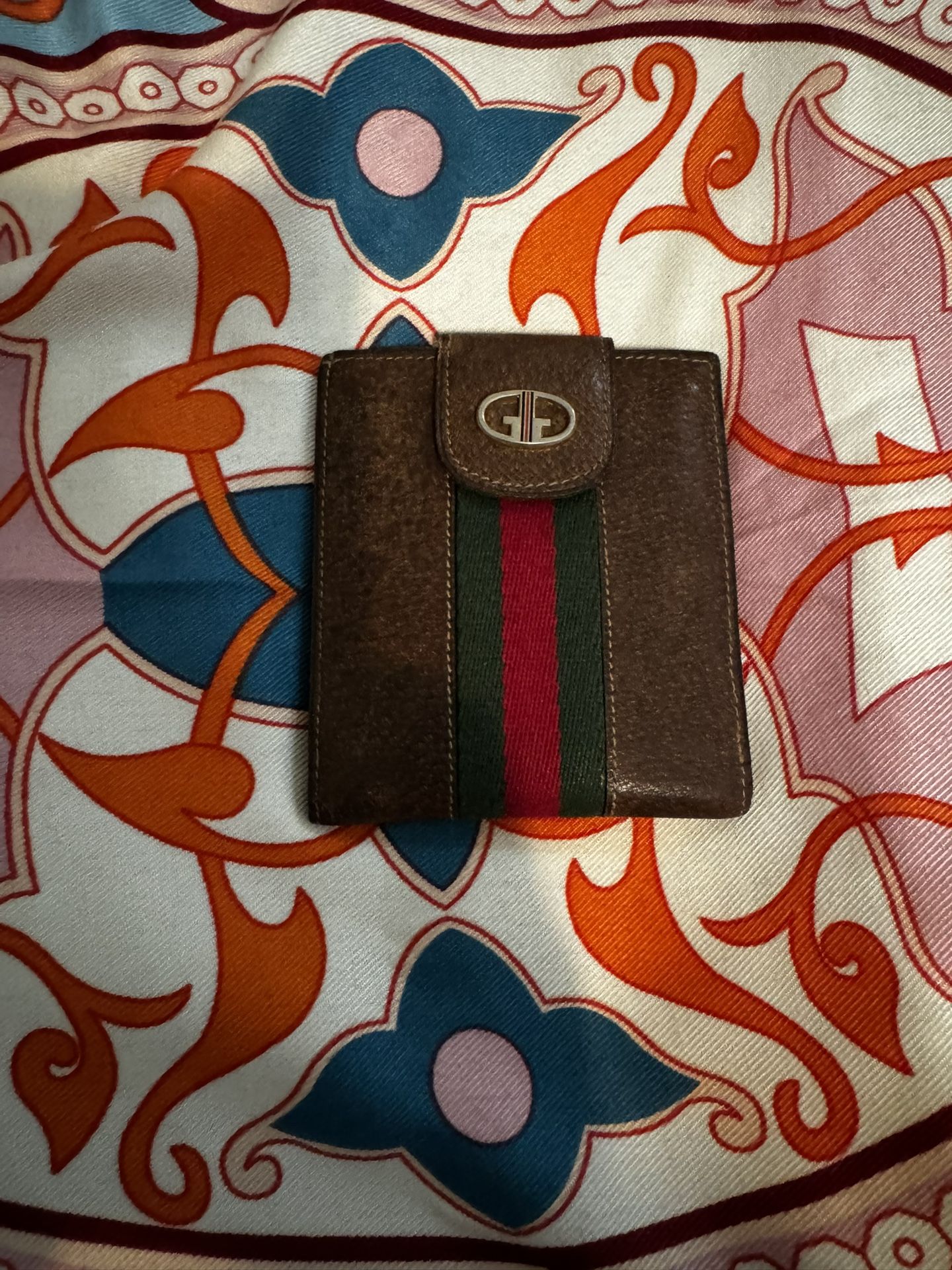 Old Gucci Vintage Bifold Wallet