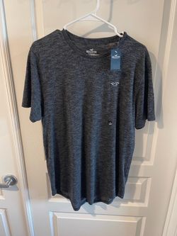 Men’s Hollister Shirt
