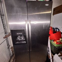 : "Whirlpool Refrigerator: Needs Freon, Great Deal!