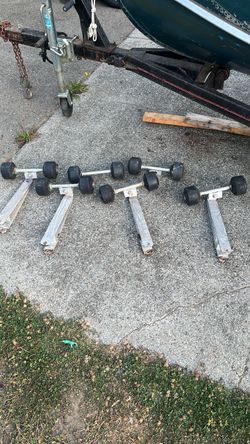 Boat trailer rollers