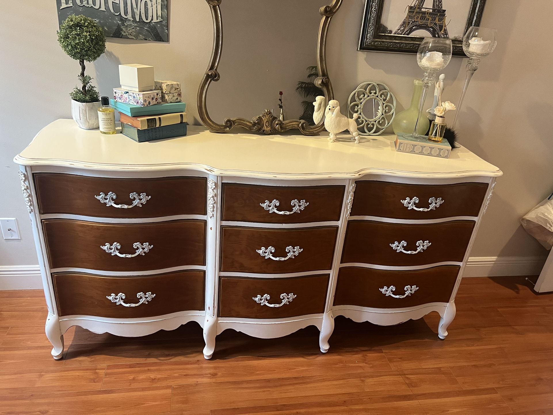 Shabby Chic Dresser And Nightstands 