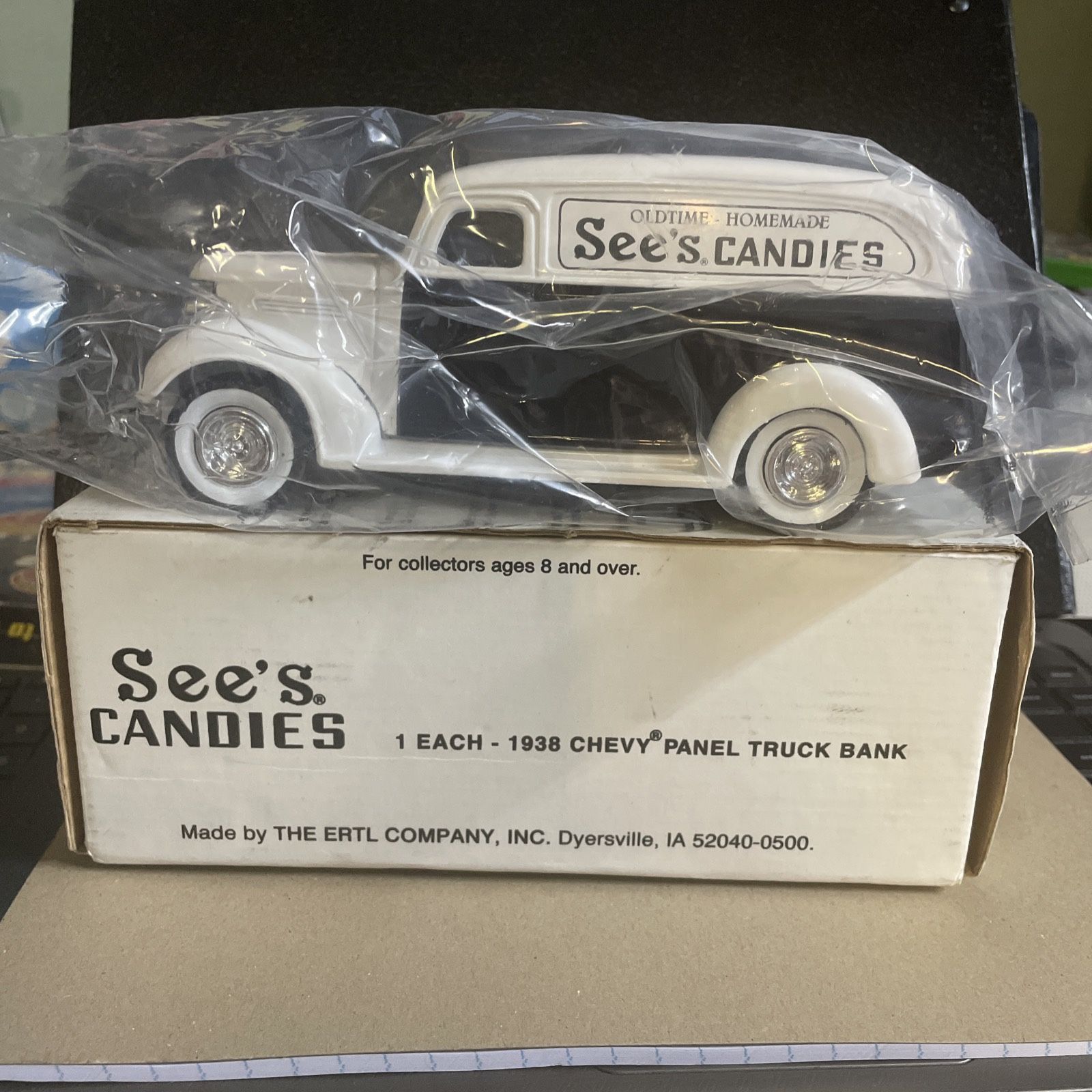 ERTL See's Candies Diecast 1938 Chevy Delivery Van Panel Truck Bank with Key.