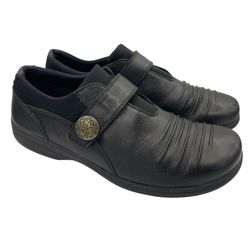 Abeo leather slip on comfy black loafers women’s Size 9.5  