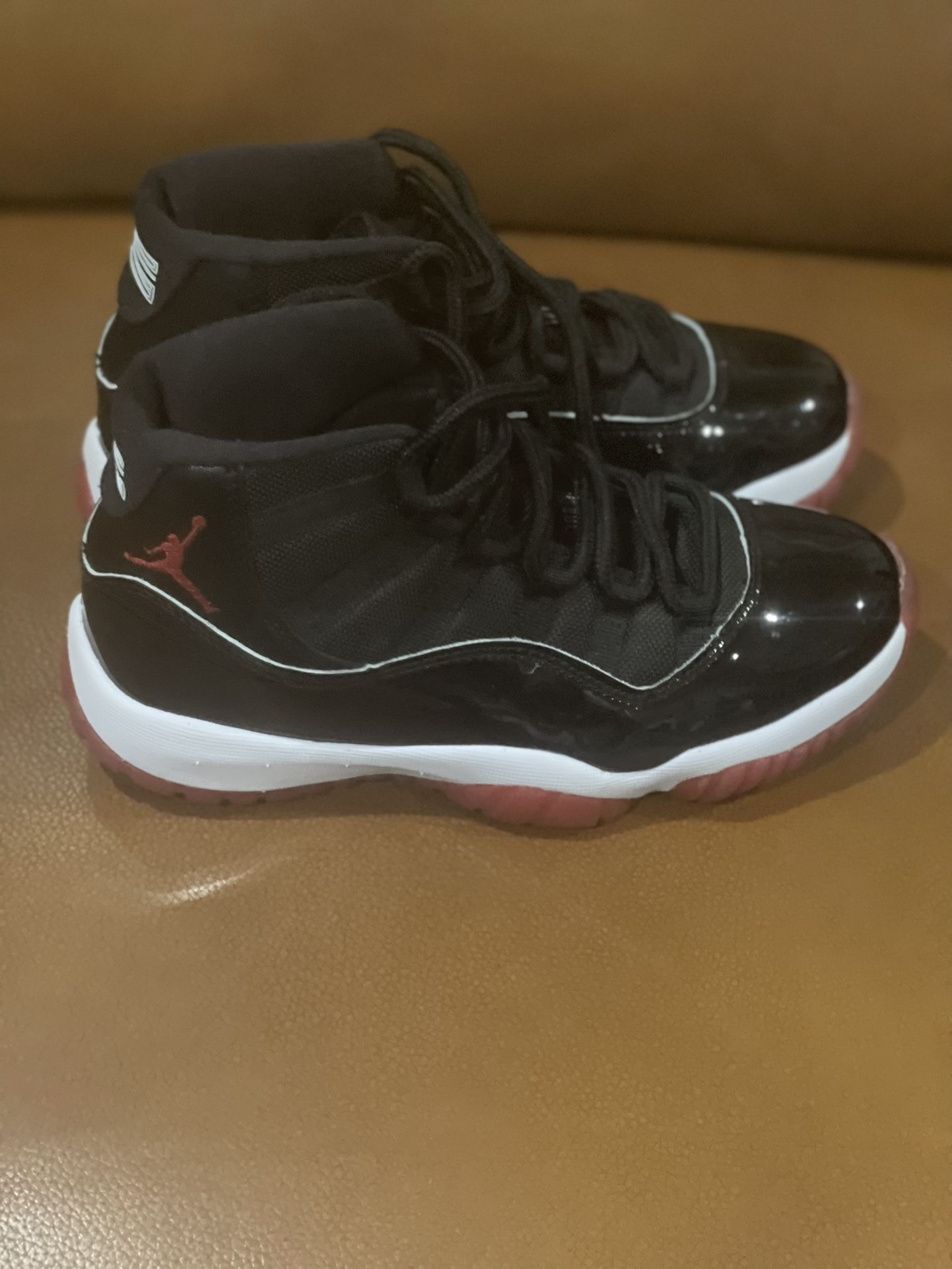 Jordan Retro 11 Black & Red