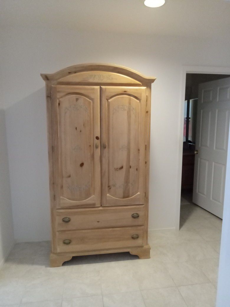 Knotty Pine Large Armoire