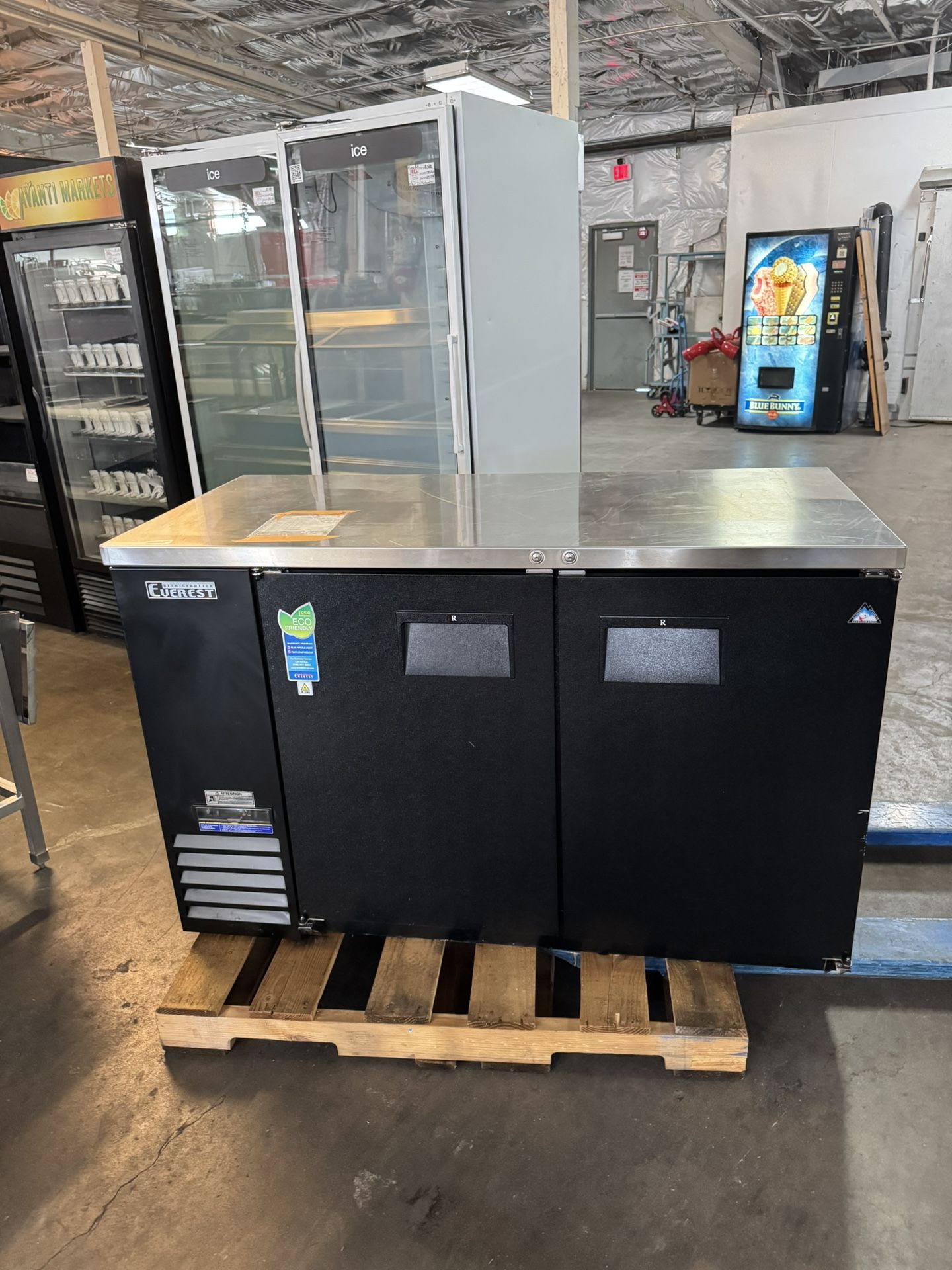 BackBar Refrigerator EVEREST EBB59