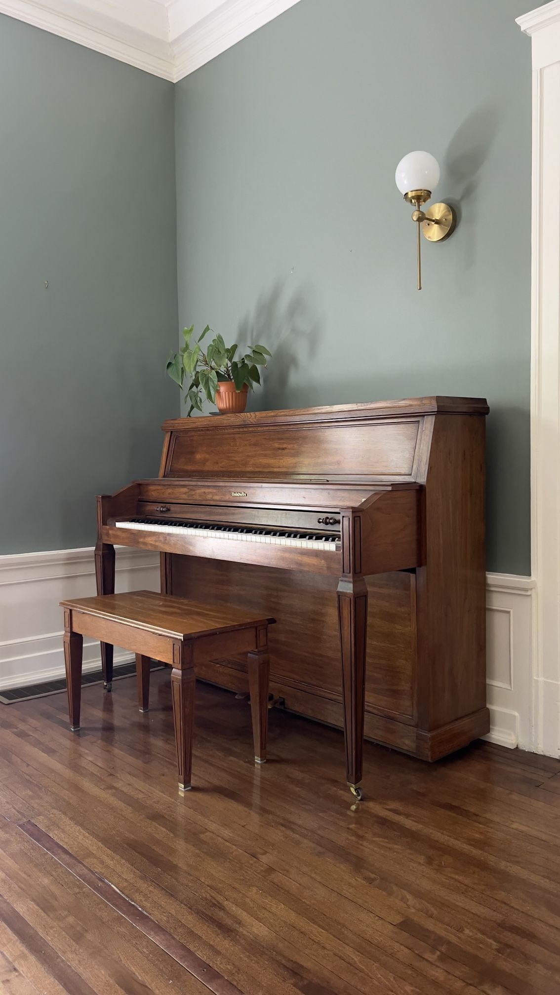 Baldwin Studio Piano