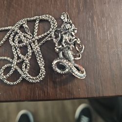 Medusa Necklace 