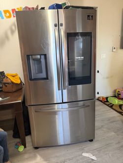 Samsung Family Hub 3-Door French Door Smart Refrigerator (Needs Repair) – $500
