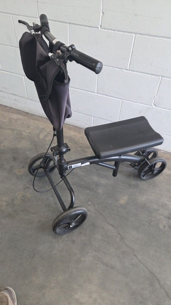 Knee Scooter