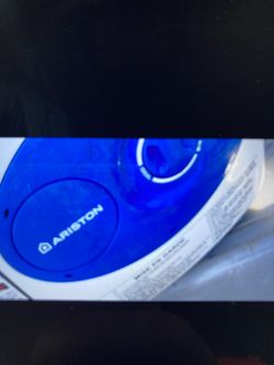 Aristón 4 Gallón Boiler 