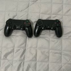 PS4 Controllers 