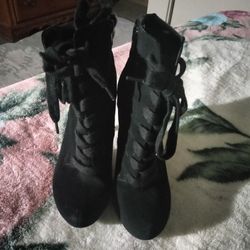 WOMEN BOOTS 