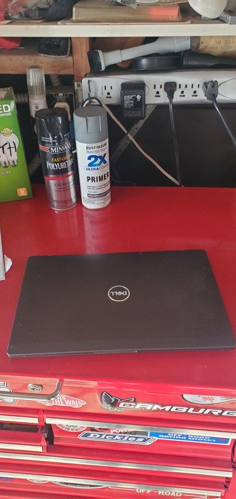 Dell 7400, Intel i5, 8gb ram, 256gb SSD
