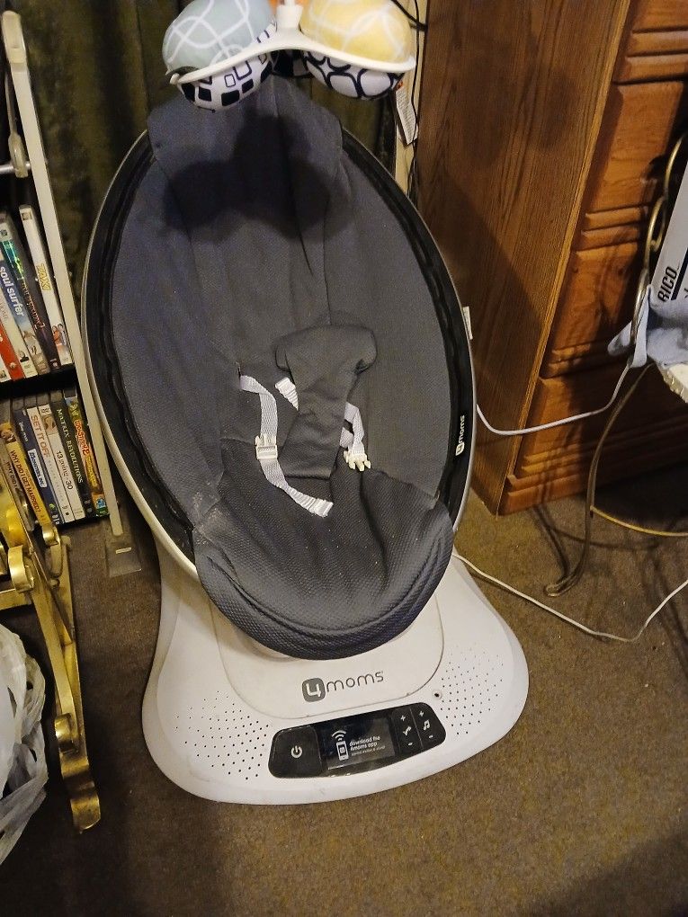 4mom Mamaroo Baby Swing