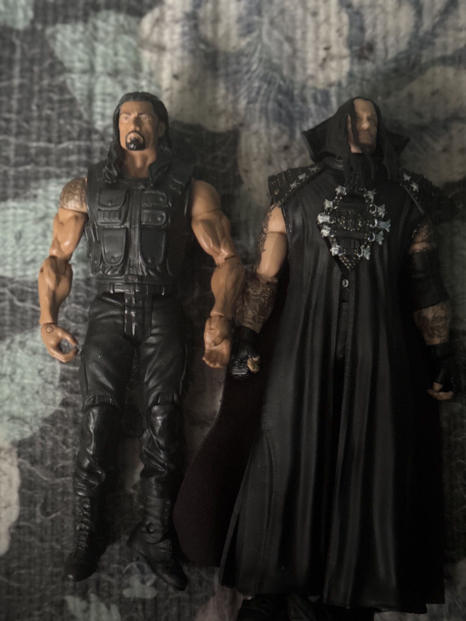 WWE Undertaker Ultimate Edition Series 11 And Basic Shield Roman Reigns.
