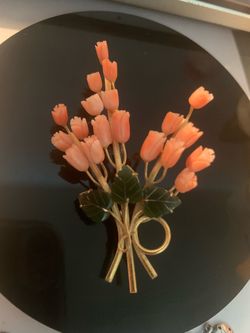 Vintage Carved Angel Skin Coral Rose & Jade Leaf Brooch Gold Plated