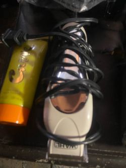Hair clippers and bunch of attachments   And shave  lotion
