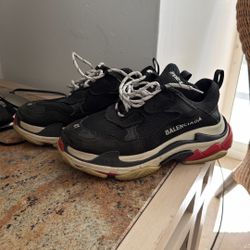 Balenciaga Triple S
