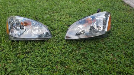 02-06 Nissan Altima Head Lights