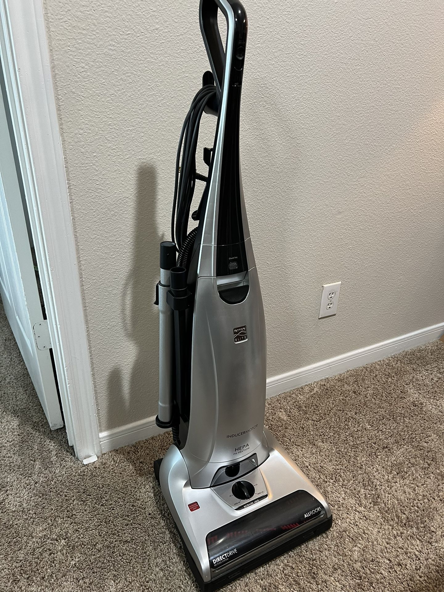 Kenmore Elite FloorCare Upright Vacuum 31150