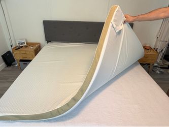 Memory Foam mattress topper