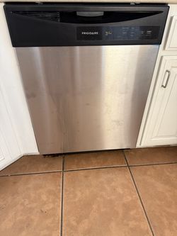 Frigidaire Dishwasher - Stainless Steel